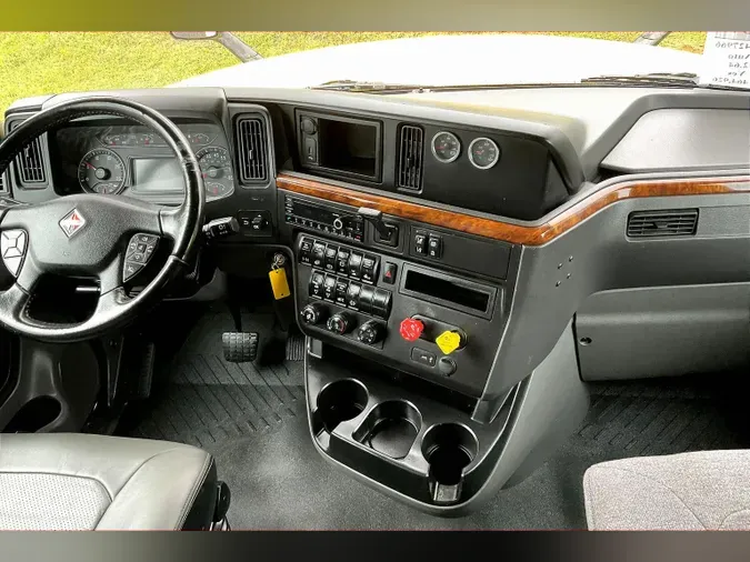 2021 INT LT625 6x4