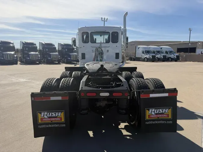 2020 Peterbilt 567