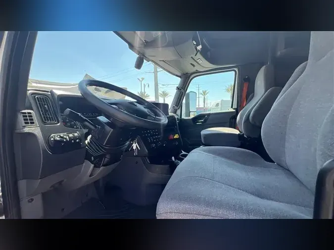 2022 INTERNATIONAL LT625