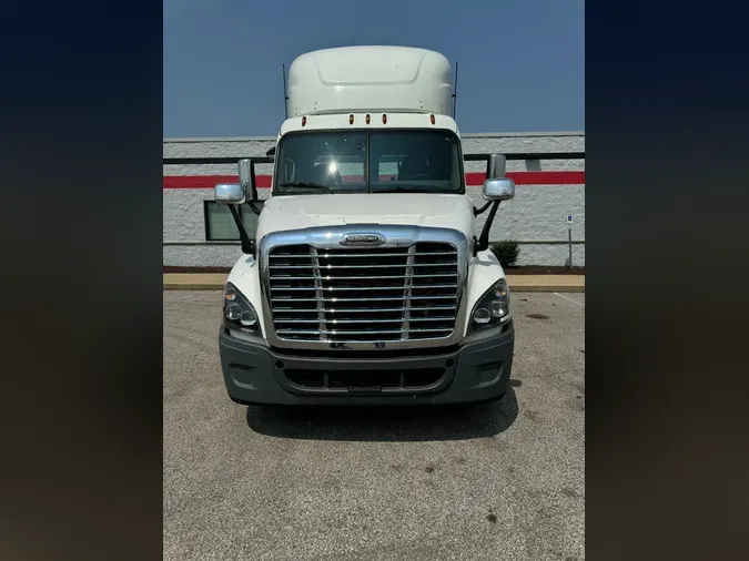 2018 FREIGHTLINER/MERCEDES CASCADIA 125