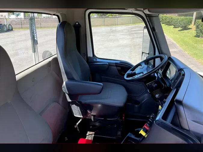 2019 INT LT625 6x4