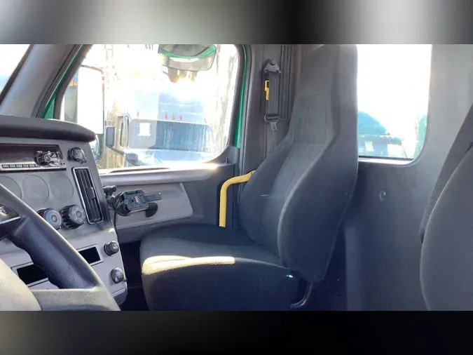 2020 Freightliner Cascadia 126a3b3b8ece75c9b2eedb1f65dd82efba1