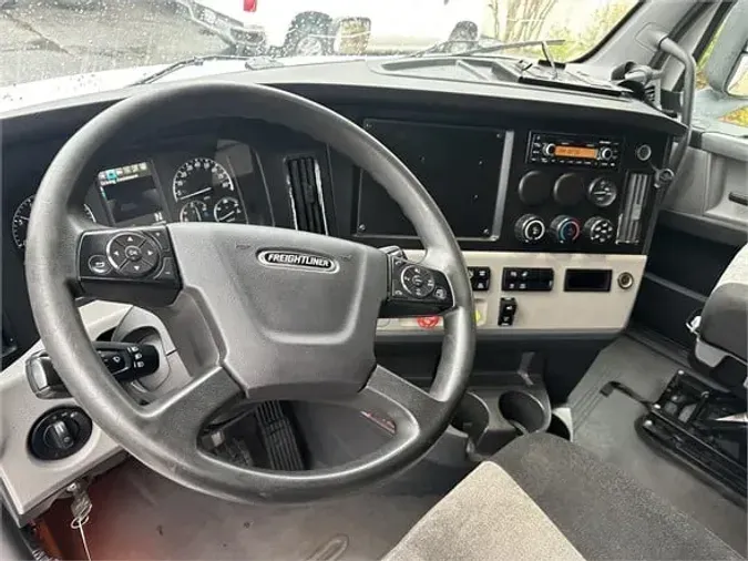 2019 FREIGHTLINER CASCADIA 126