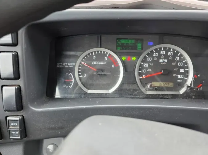 2018 ISUZU NQR