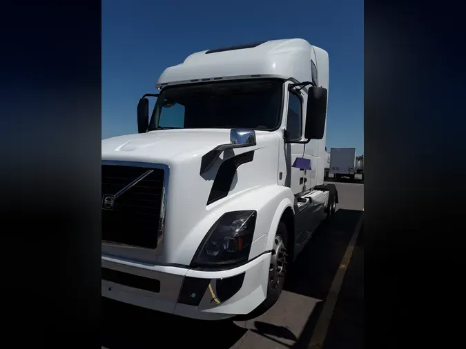 2018 VOLVO VNL64TRACTOR