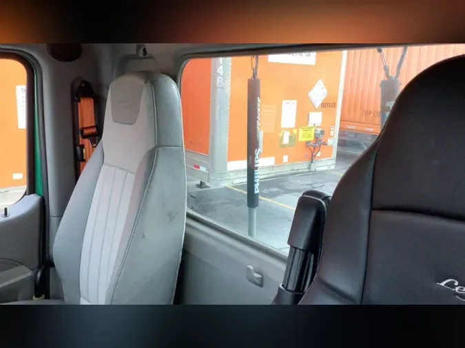 2021 Peterbilt 579a3bc8c2be906e4b9b546bab33eb656fb