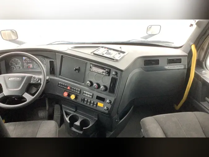 2024 Freightliner Cascadia 126