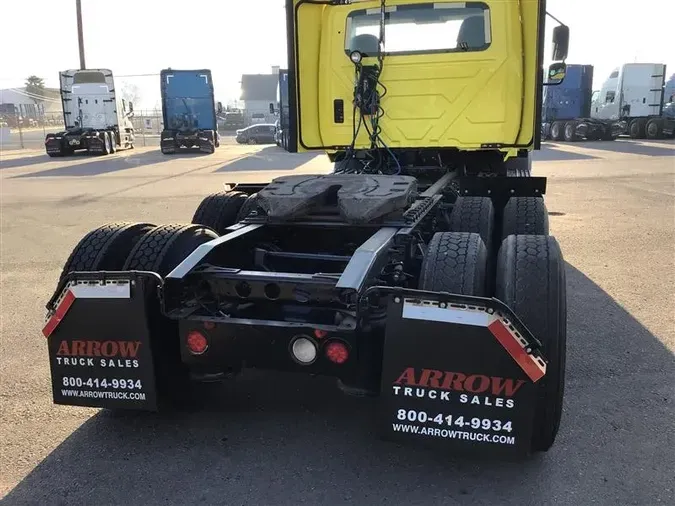 2018 INTERNATIONAL RH613