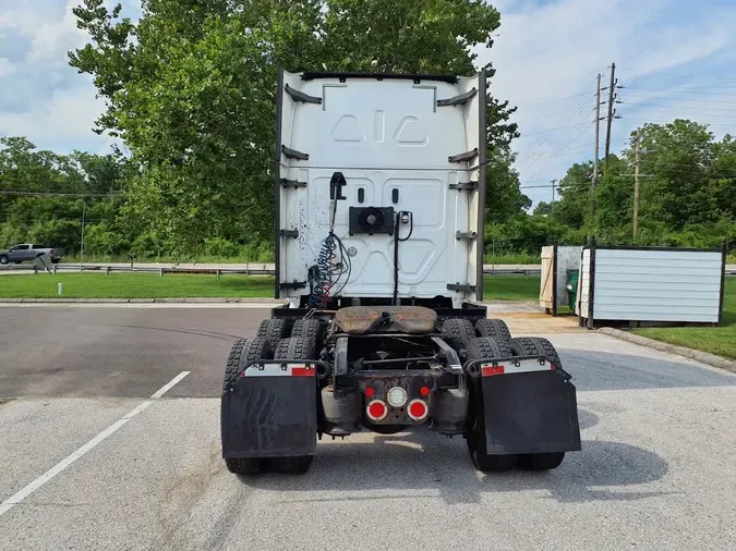 2019 FREIGHTLINER CASCADIA 125a3c0d8a15ff5483778f2a48438a39d64