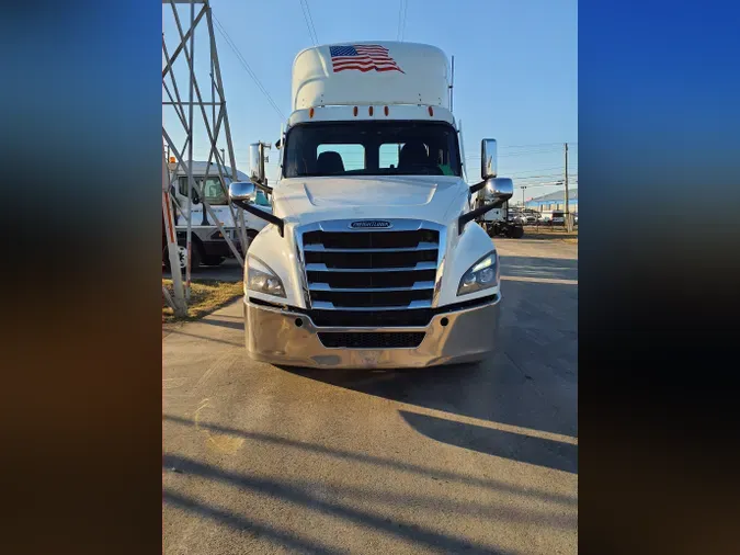 2020 FREIGHTLINER/MERCEDES NEW CASCADIA PX12664