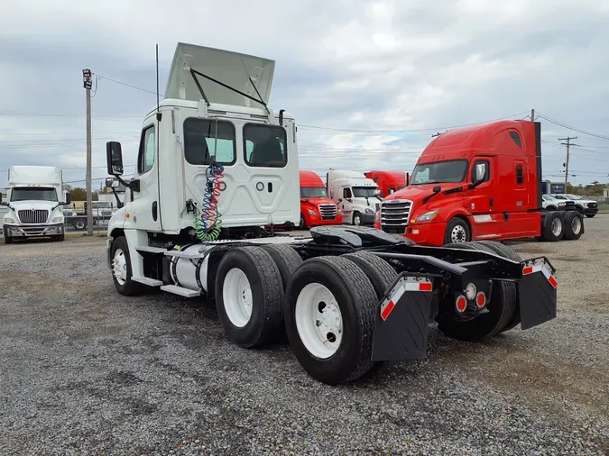 2018 FREIGHTLINER/MERCEDES CASCADIA