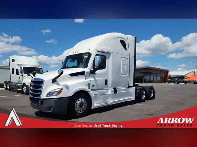 2021 FREIGHTLINER CA126