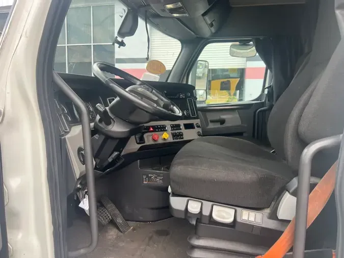 2020 FREIGHTLINER/MERCEDES NEW CASCADIA PX12664
