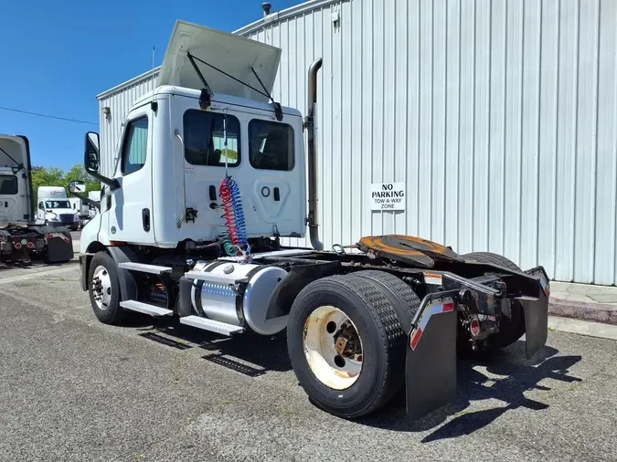 2020 FREIGHTLINER/MERCEDES NEW CASCADIA 116