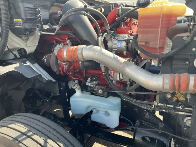 2019 International LT625