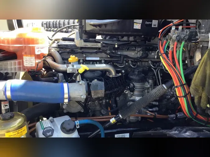 2020 Freightliner Cascadia 126
