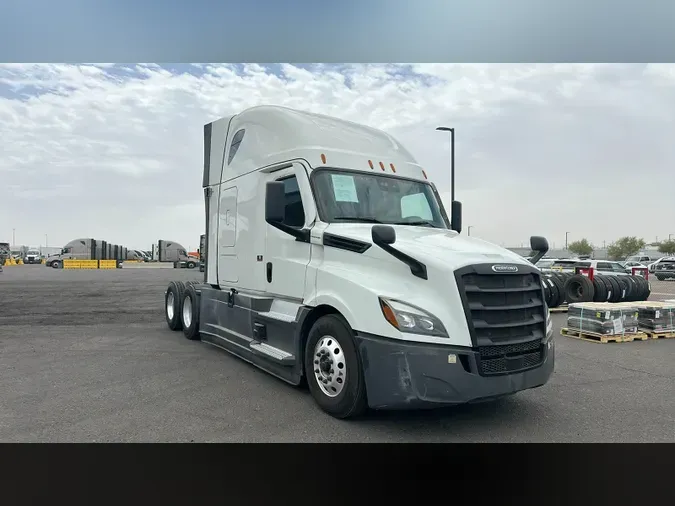 2023 Freightliner Cascadia 126a3cf1f711a4ac5f2a3f1f7f9af357769