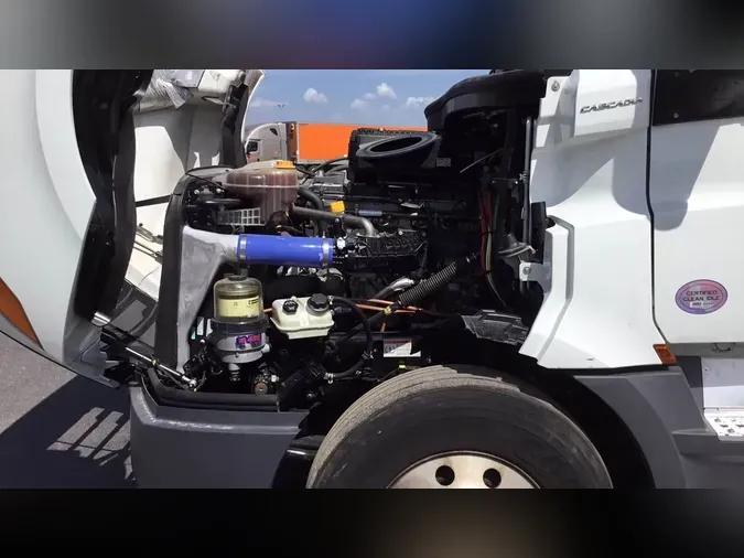 2023 Freightliner Cascadia 126