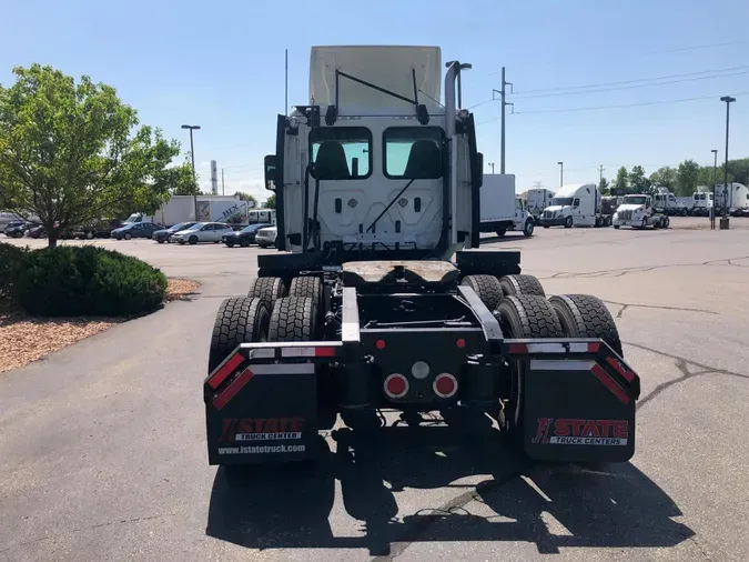 2020 Freightliner Cascadia