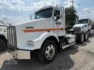 2013 KENWORTH T800