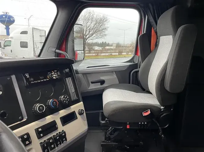 2021 FREIGHTLINER CA126