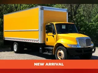 2018 International 4300 SBA 4X2