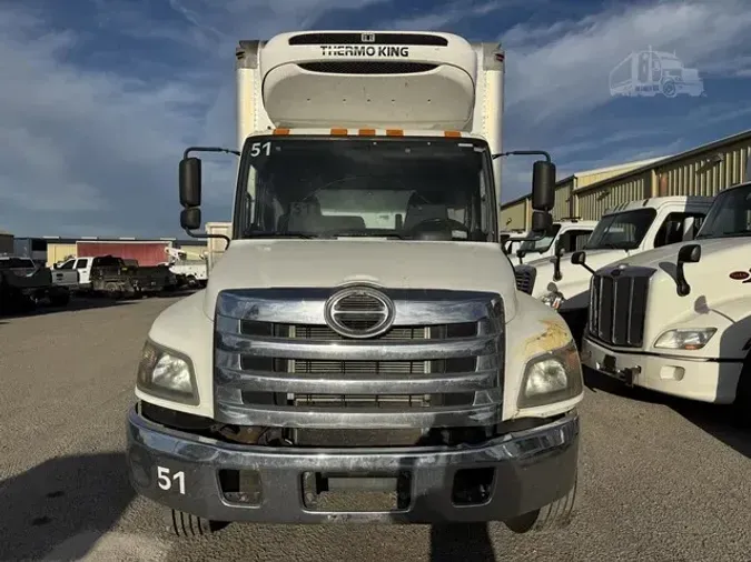 2017 HINO 258
