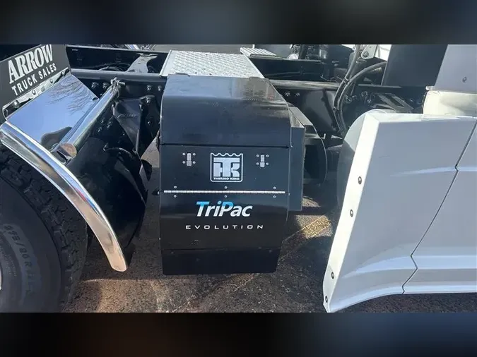 2020 FREIGHTLINER CASCADIA