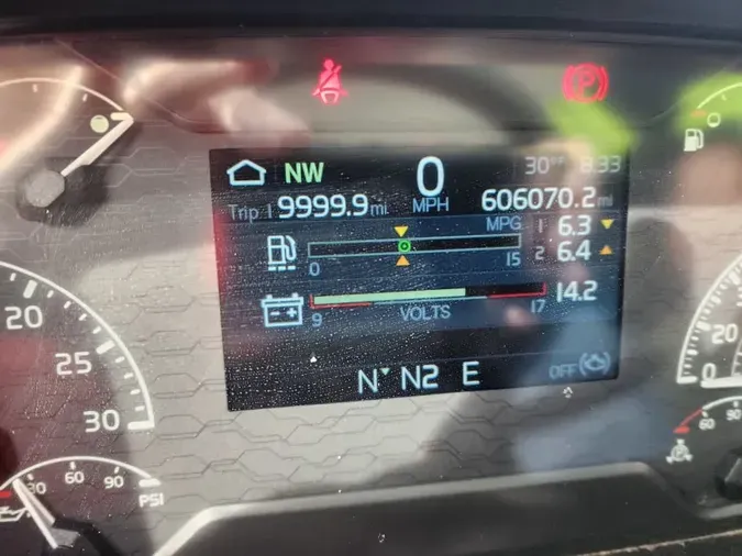 2020 VOLVO VNL64T-300a3e070af4106e935b0da8c2df90239ad