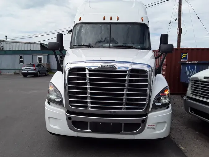 2019 FREIGHTLINER/MERCEDES CASCADIA 125