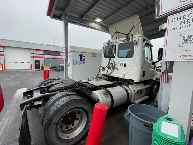 2019 FREIGHTLINER/MERCEDES NEW CASCADIA 116