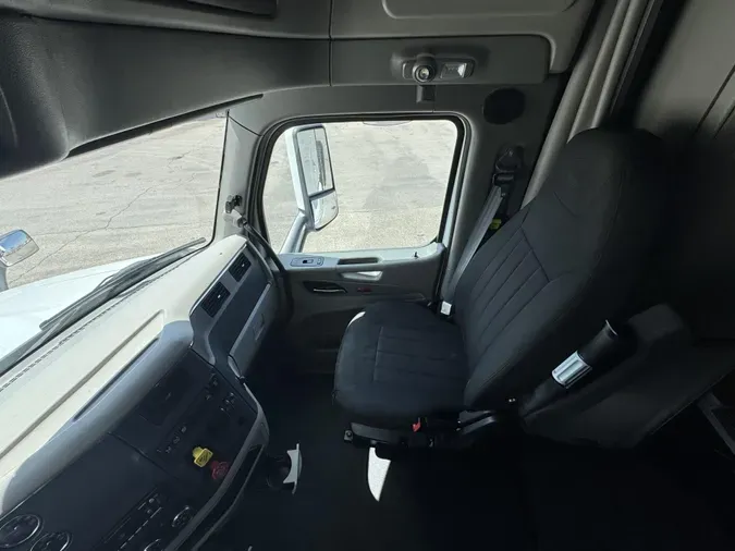 2022 Peterbilt 579