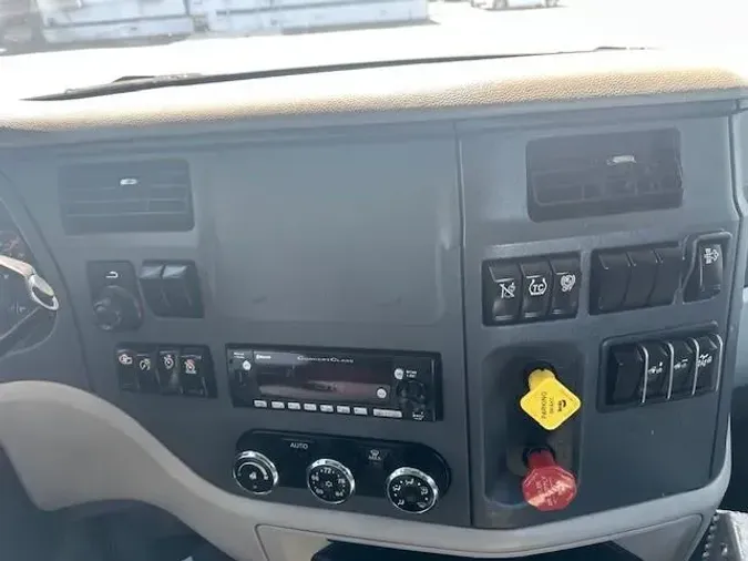 2021 Peterbilt 579