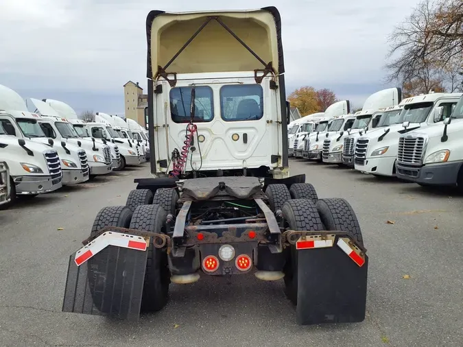 2019 FREIGHTLINER/MERCEDES CASCADIA 125a3e9feee2c1a5fe52b918a9f324adb58