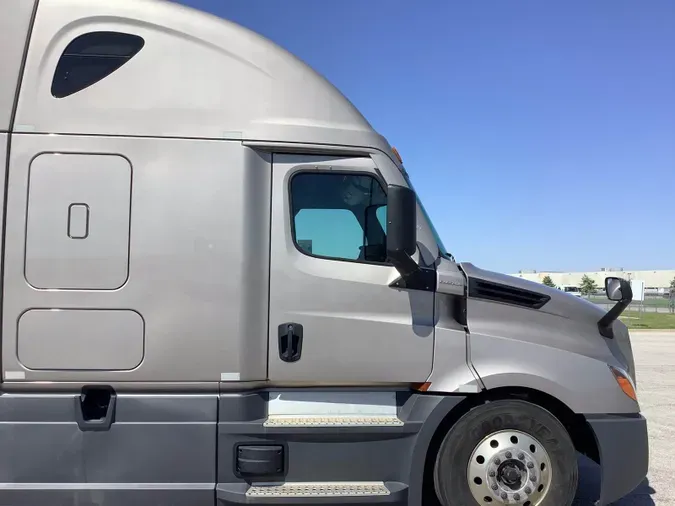 2022 Freightliner Cascadia 126a3ecdb1c2d77f82199a46946bf3fed89