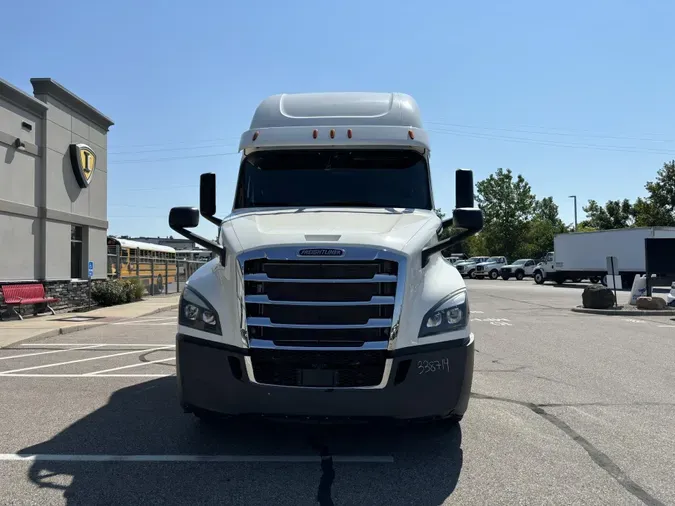 2020 Freightliner Cascadia