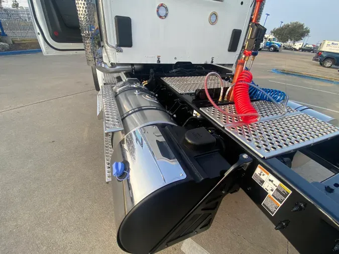 2026 Kenworth T880a3f1217d3cf2996bcd170e1eb9881a3a