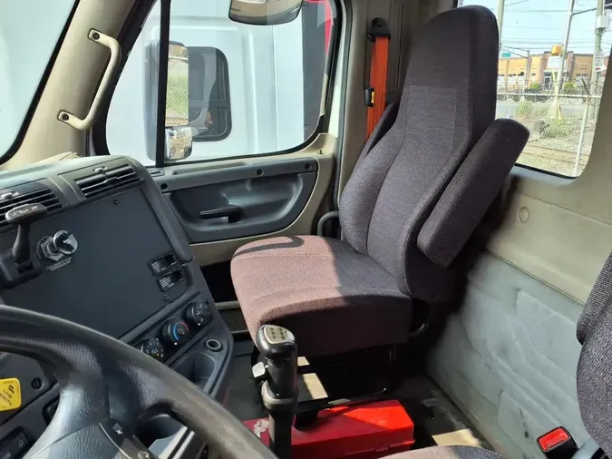 2015 FREIGHTLINER CASCADIA 125
