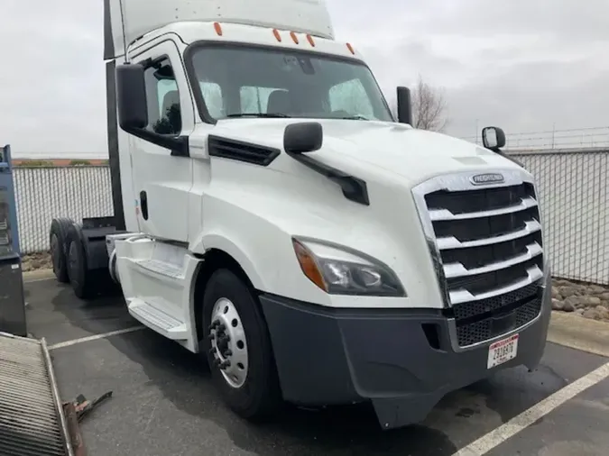 2020 FREIGHTLINER/MERCEDES NEW CASCADIA PX12664