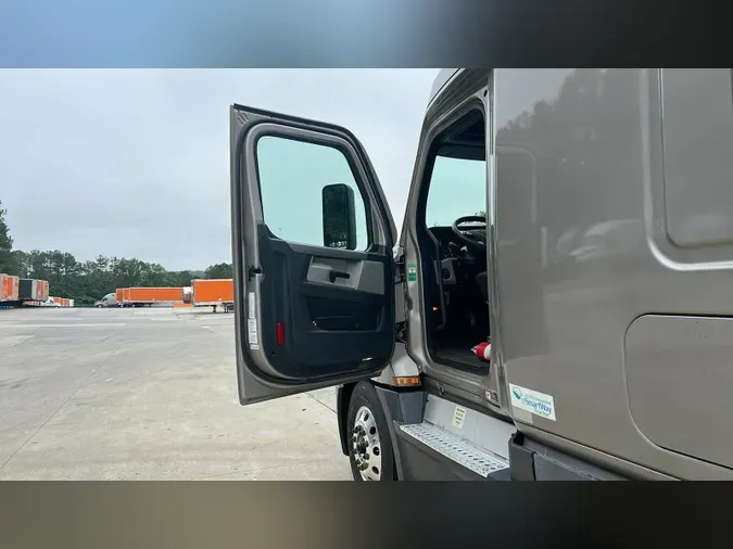 2021 Freightliner Cascadia