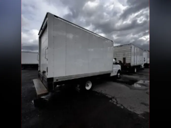 2020 GENERAL MOTORS CORP. 3500 PARCEL VAN