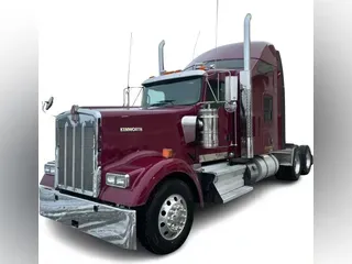 2021 Kenworth W900L