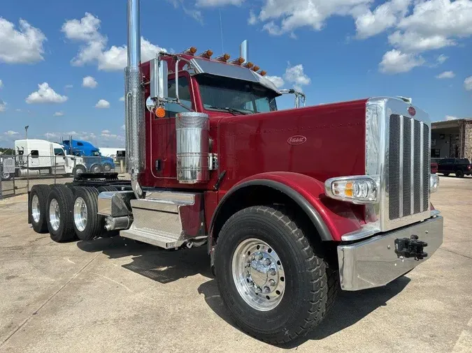 2024 Peterbilt 389