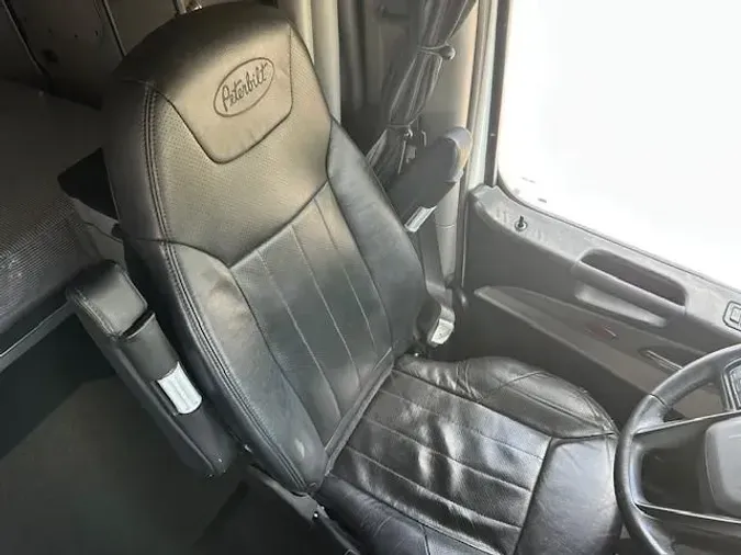 2023 Peterbilt 579