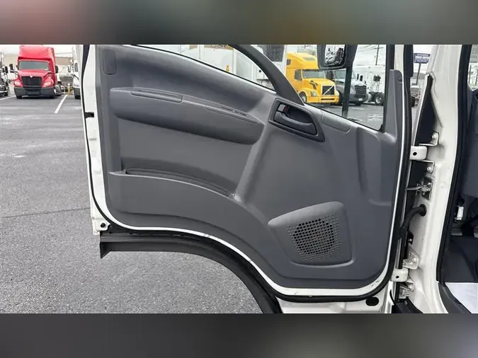 2022 ISUZU NPR-XD