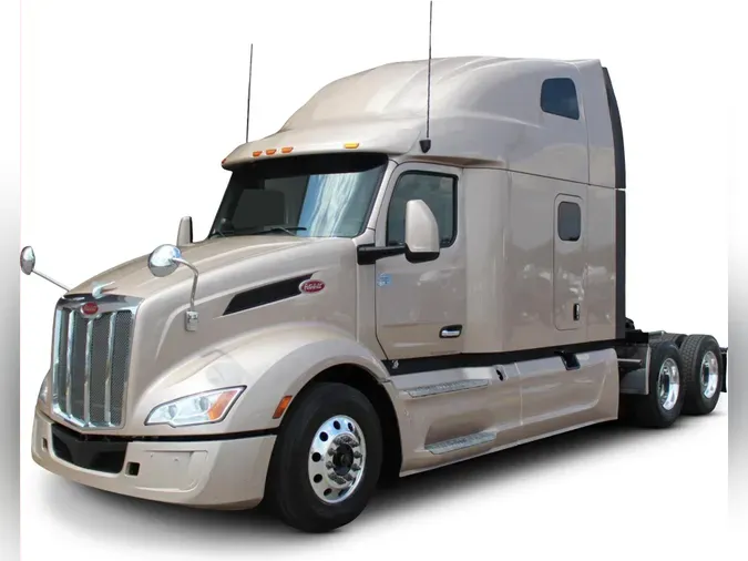 2023 Peterbilt 579a3fb5799e3c3518f0c1610f918ff7a30