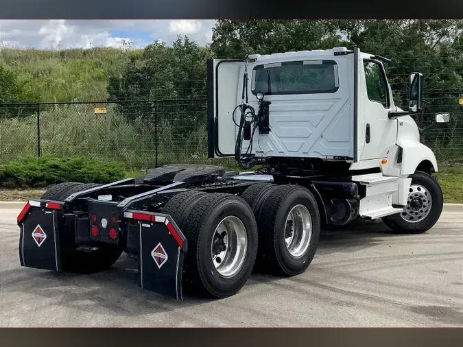 2020 INT LT625 6x4