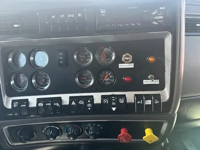2019 Kenworth T800
