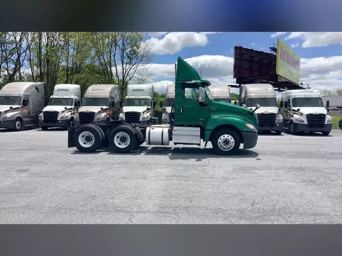2020 International LTa400cf4c2c4db088119fcd601b96a3af