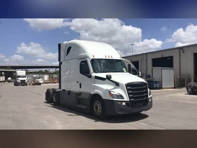 2023 Freightliner Cascadia 126a4073bd2e00cb7892c7385ccb6f33242